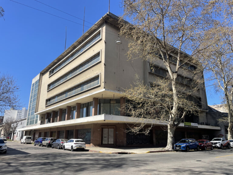 alquiler importante local,